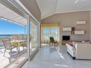 Villa | Living room