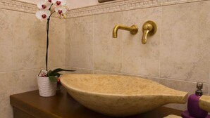 Ferienhaus | Badezimmer | Haartrockner, Handtücher