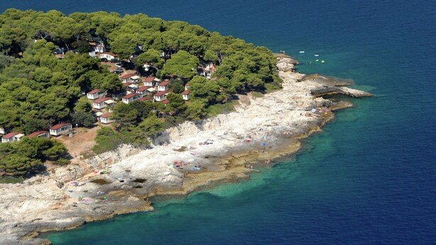 Unclassified image, 1 of 11, button - Carefully Furnished Chalet With a Terrace, Near Pula (Pula)