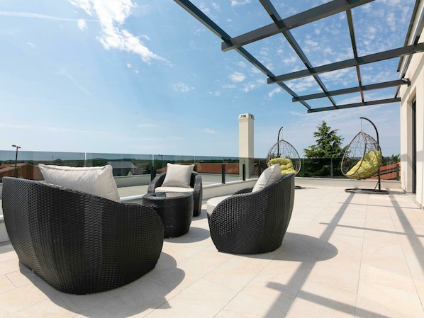 Villa | Balcony