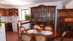 Unclassified image, 4 of 29, button - Comfortable Apartment With Ocean Views, Shared Swimming Pool, air Conditioning and Wi-fi. Pula Area (Medulin)