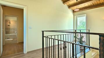 3 bedrooms, individually furnished, bed sheets