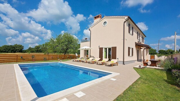 Piscina all'aperto