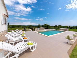 Pool - Modern Holiday Home With Private Pool in Marcana (Marcana)