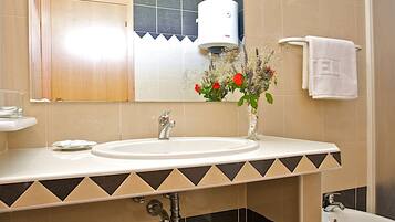 Apartment | Badezimmer | Dusche