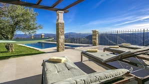 Unclassified image, 2 of 39, button - In the Hills With Private Swimming Pool and Stunning Views (Pazin)