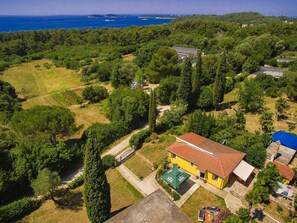 Exterior - Nice Detached House on the Outskirts of Rovinj Near the Beach (Rovinj)
