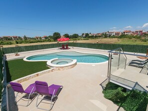 Exterior - Spacious Holiday Home near Fažana & Pula with Private Swimming Pool & Hot Tub (Fazana)
