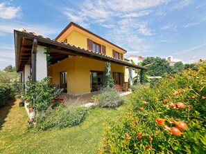 Exterior - Detached House With Garden, Pool, Near Pula and Beach, Restaurant at 100 m (Fazana)