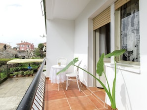 Balcony - Cozy Apartment in a Quiet Residential Area Near the Old Town (Rovinj)