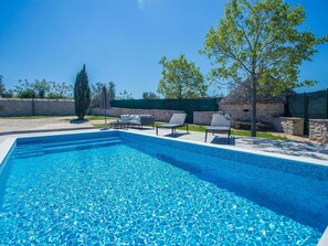 Outdoor pool - Eco Holiday Home in Vodnjan With Swimming Pool, Play Area, Beach 6 km Away (Vodnjan)