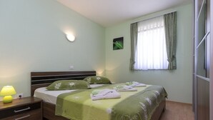 Apartment | 2 bedrooms, individually furnished - Spacious Apartment near Sea in Labin (Rasa)