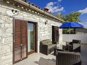 House | Balcony