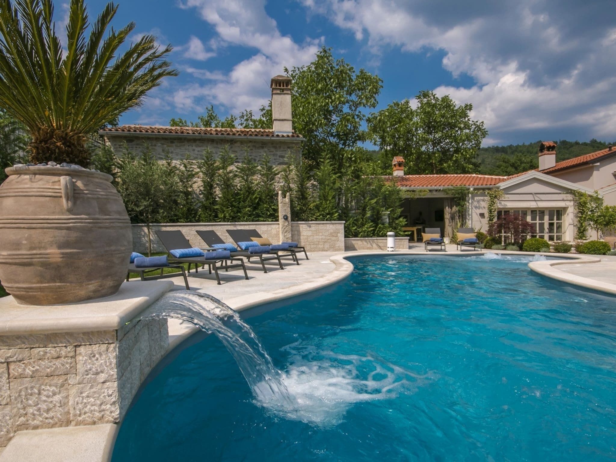 Piscine extérieure