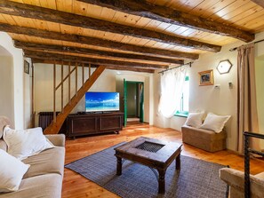 Cottage | Living room