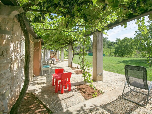 Balcony - A Beautiful Authentic Stone Villa in Nedešcina (Sveta Nedelja)
