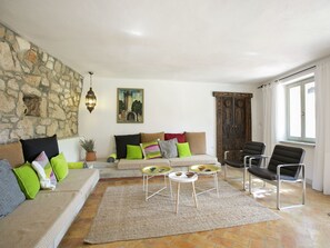 Fireplace, DVD player - A Beautiful Authentic Stone Villa in Nedešcina (Sveta Nedelja)