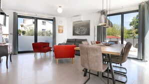 Living room - Modern Holiday Home With Terrace in Funtana (Funtana)