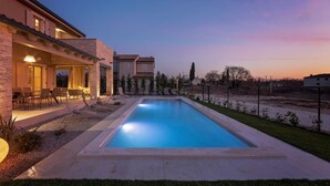 Outdoor pool - Beautiful Villa With Private Swimming Pool in Žminj (Zminj)