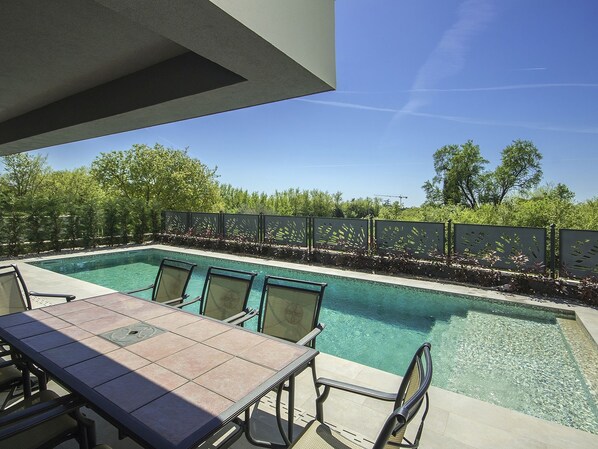 Villa | Balcony