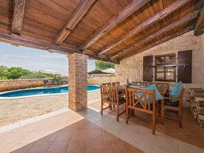 Unclassified image, 2 of 40, button - Renovated Holiday Home With Private Pool at 5 km From the Resort of Porec and Beach (Porec)