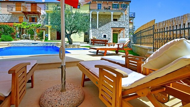 Unclassified image, 1 of 22, button - Spacious Villa with Private Pool & Enclosed Garden near Porec & Beach (Porec)