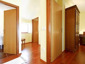 4 bedrooms, individually furnished, bed sheets