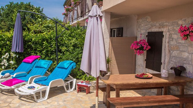 Villa | Balcony - Nicely Decorated Semi-detached House With Pool and Fenced Yard (Sveti Lovrec)