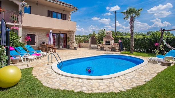 Unclassified image, 1 of 43, button - Nicely Decorated Semi-detached House With Pool and Fenced Yard (Sveti Lovrec)