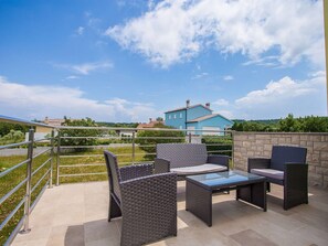 House | Balcony