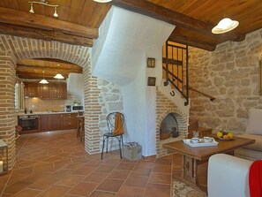 House | Living room
