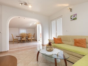 Apartment | Living room