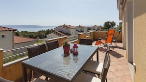 Unclassified image, 3 of 24, button - Sunlit Apartment near Sea in Labin (Rasa)