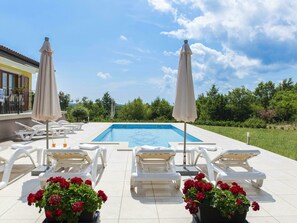 Pool - Nice Holiday Home With Private Pool, Near Labin and the Beaches of Rabac (Sveta Nedelja)
