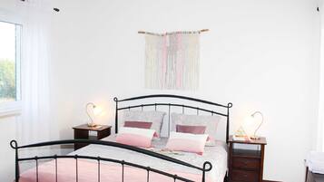 Villa | 4 habitaciones, tabla de planchar con plancha y muebles diferentes