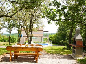 Property amenity - Adorable Villa With Pool & Covered Terrace Surrounded by Nauture (Rasa)