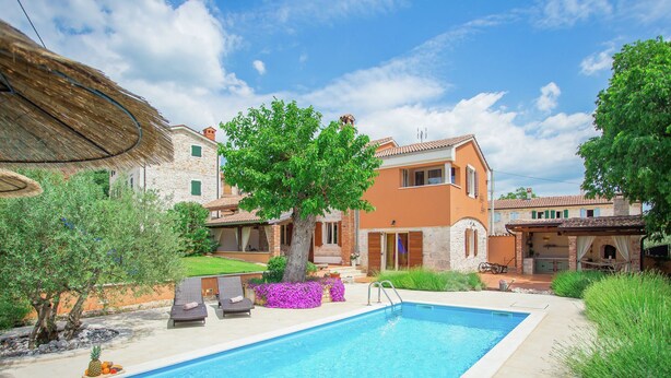Esterni