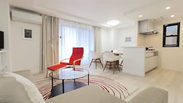 Soundproofing, free WiFi