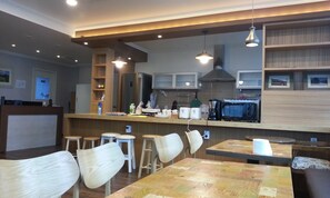 Breakfast area - Bexco Hostel B&B (Busan)
