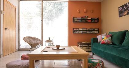 Impecable habitación con enorme terraza privada