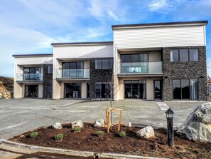 Property grounds - Tekapo Luxury Apartments (Lake Tekapo)