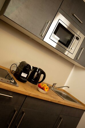 Refrigerador y microondas 