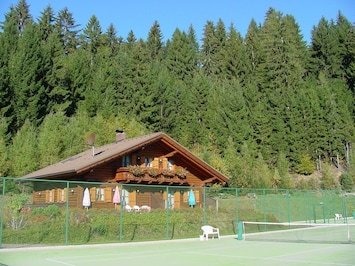 Sport court