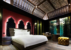 高級雙人房 | 迷你吧、書桌、遮光布/窗簾、免費無線上網