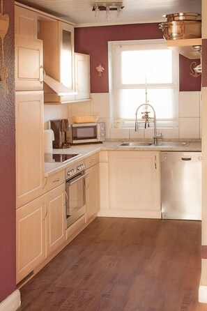 Fridge, microwave, dishwasher, toaster