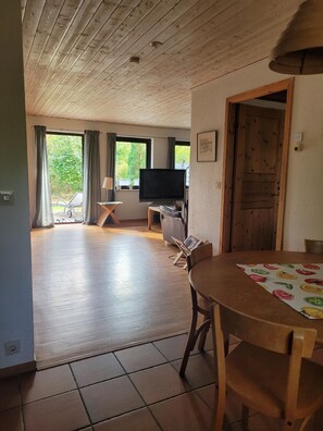 Interior - Holiday home with garden, grill, and terrace (Höllviken)