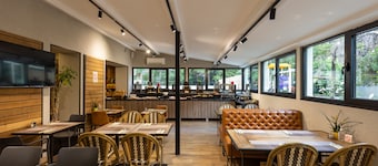 Nobel Gallery Hotel