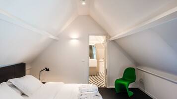 2 Schlafzimmer, BĂŒgeleisen/BĂŒgelbrett, kostenloses WLAN, BettwĂ€sche