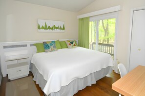 Casa, varias camas (Autumn Wings - A Natural Retreat ) | 3 habitaciones, decoración personalizada y muebles diferentes 