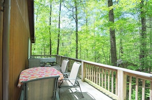 Maison, Plusieurs lits (Cabin at Sleepy Creek - Charming Cabi) | Terrain de l’hébergement 
